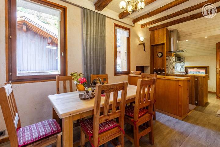 Gîte pour 6 personnes, avec terrasse et jardin, animaux acceptés à Champagny-en-Vanoise - 4
