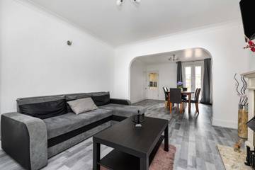 Holiday Rental for 10 People in Colchester, Essex, Photo 2