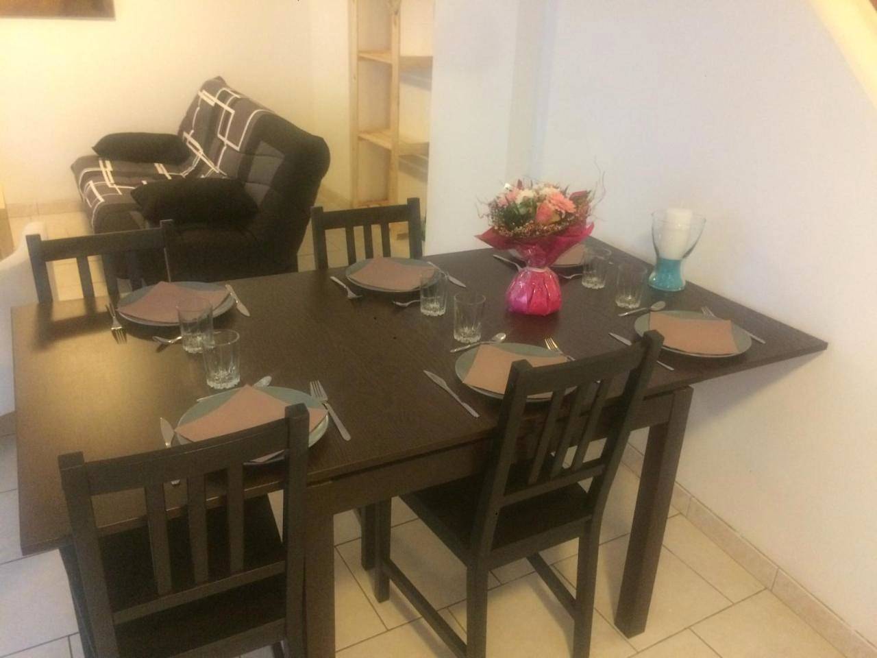 Two-Bedroom House in Béthisy-Saint-Pierre, Oise