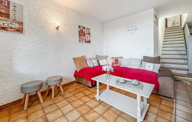 Precioso apartamento de 1 dormitorio con wifi y aparcamiento, a 800 m de un restaurante in Bédoin, Parque natural regional del Mont Ventoux