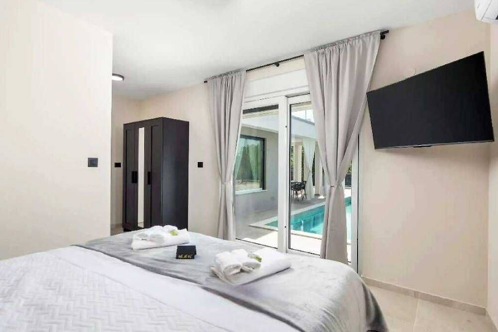 Villa La Vie with private pool in Vrbnik, Krk (isla)