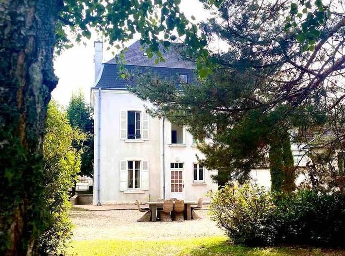 Maison de vacances pour 8 personnes, avec Terrasse et Jardin à Vierzon