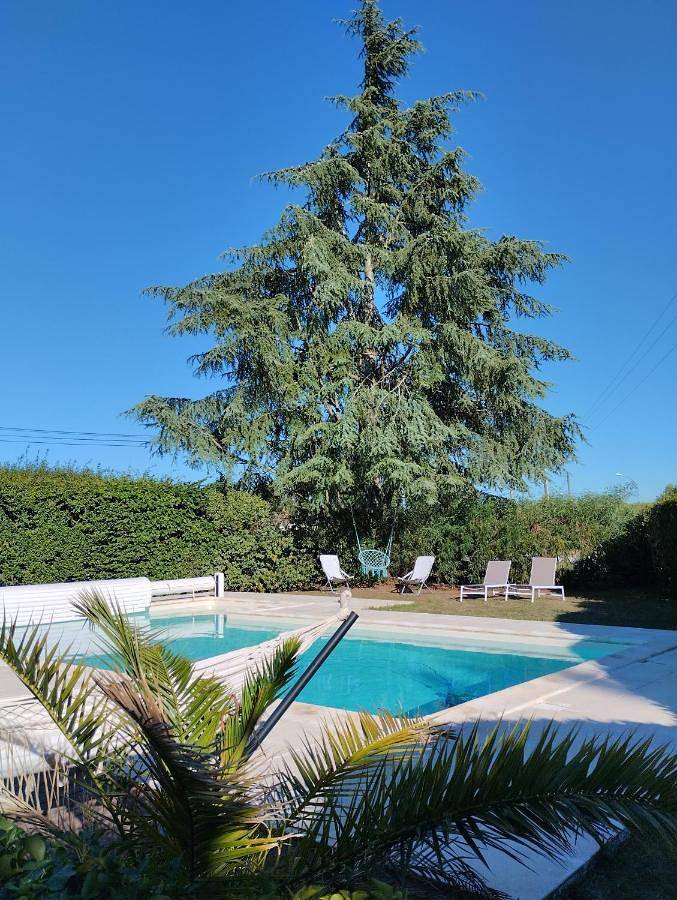 Location de vacances pour 2 personnes, avec terrasse ainsi que jardin et piscine à Saint-Sulpice-et-Cameyrac - 4