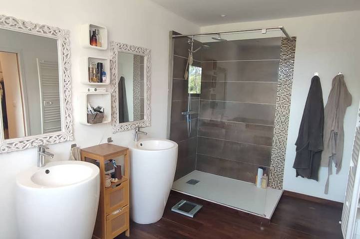 Location de vacances pour 8 personnes, avec terrasse et jardin, animaux acceptés à Mirabeau - 4