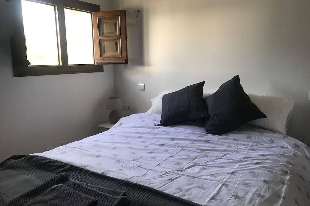 Beautiful Three Bedroomed Villa With Pool In Coín Andalusia in Coín, Málaga Province