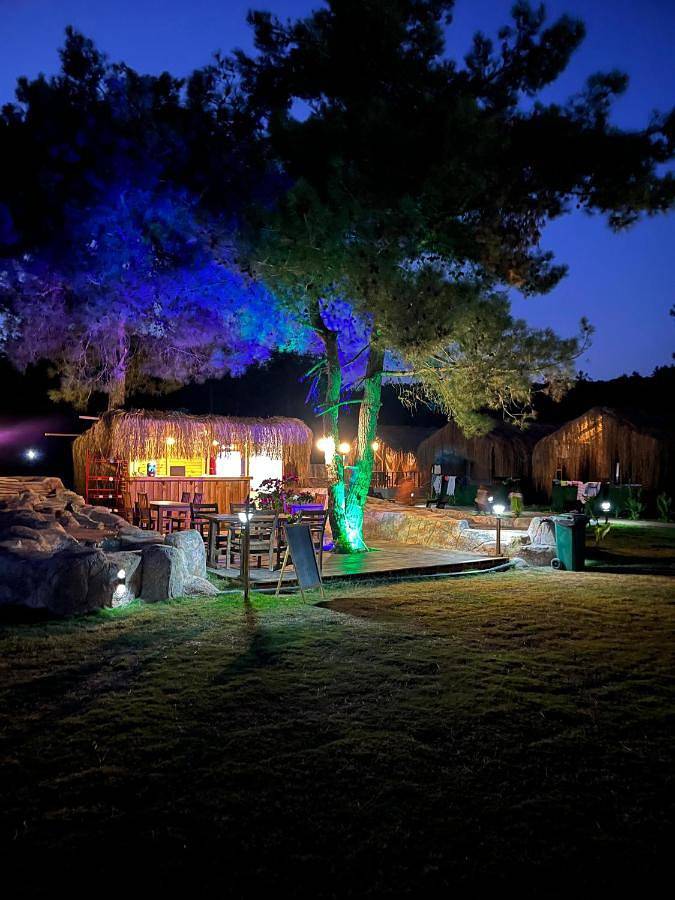 Bungalow para 3 personas, con jardín además de piscina y vistas, Se admiten mascotas en Fethiye