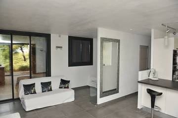 Villa pour 5 Personnes dans Cap Bénat, Bormes-les-Mimosas, Photo 4