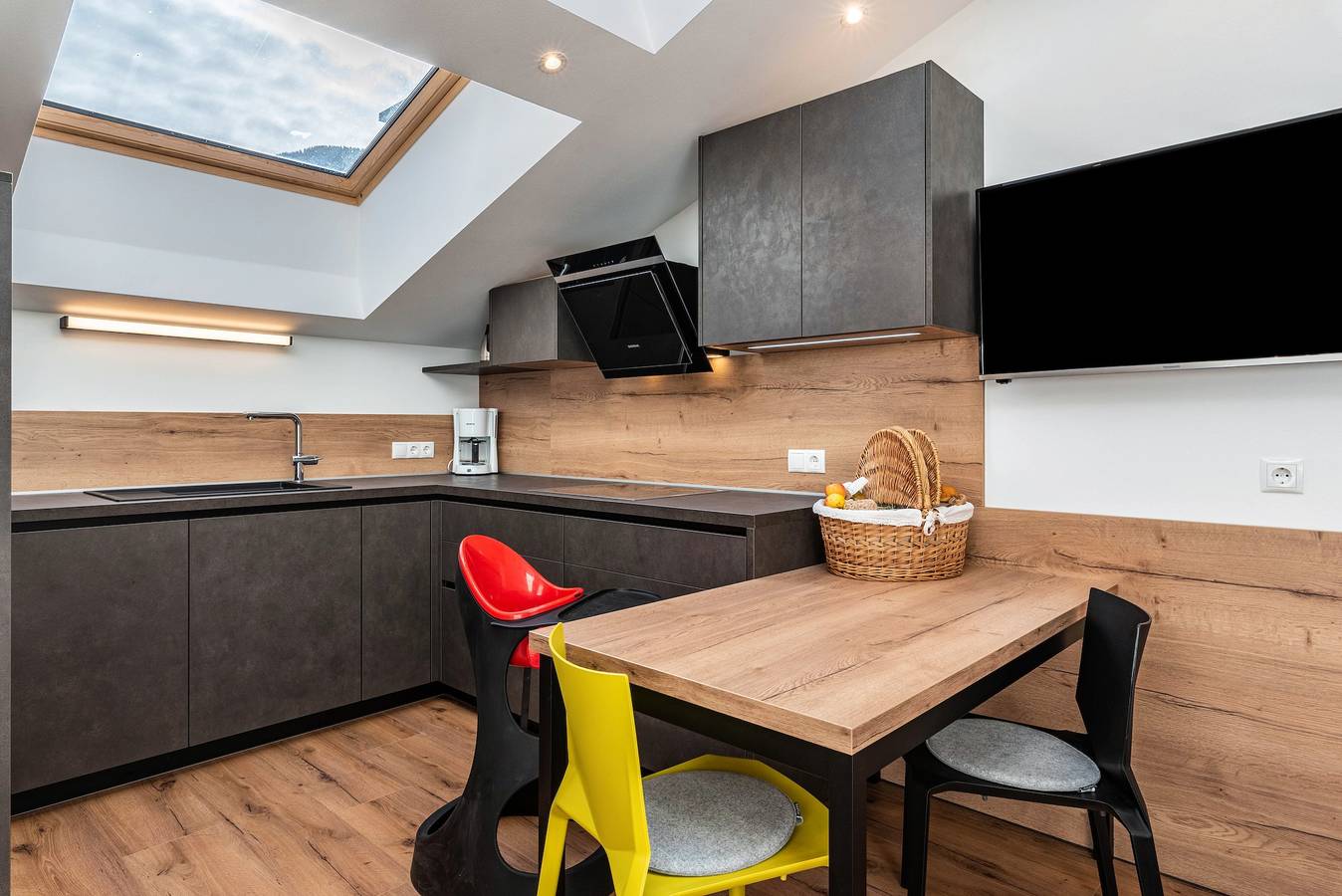 Ganze Wohnung, Ferienwohnung "Balbeinhof Apt Gams" mit Bergblick, Balkon und Wlan in Lüsen, Dolomiti Superski