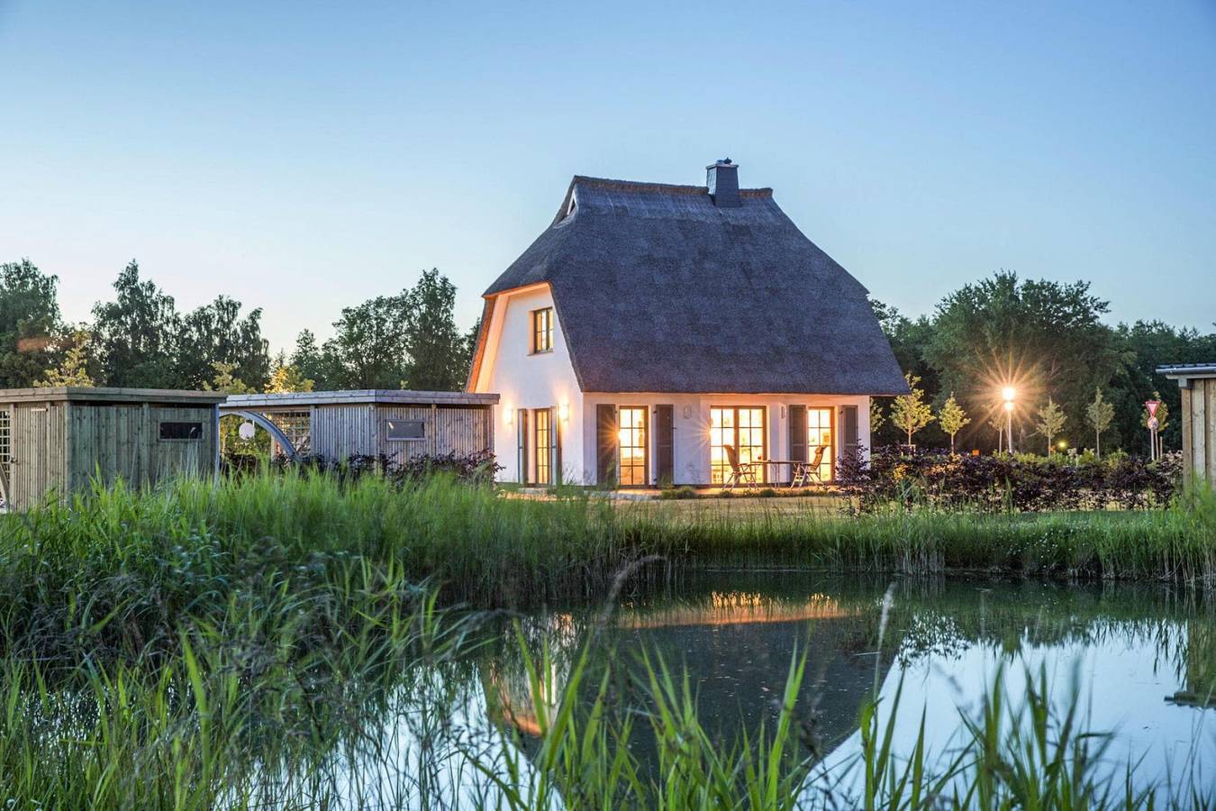 Luxus Reetdachhaus in Fuhlendorf mit Sauna in Bodstedt, Fuhlendorf