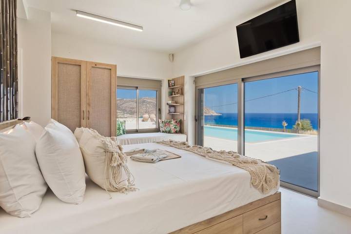 Location de vacances pour 16 personnes, avec piscine ainsi que vue et jardin, animaux acceptés dans Karpathos - 2