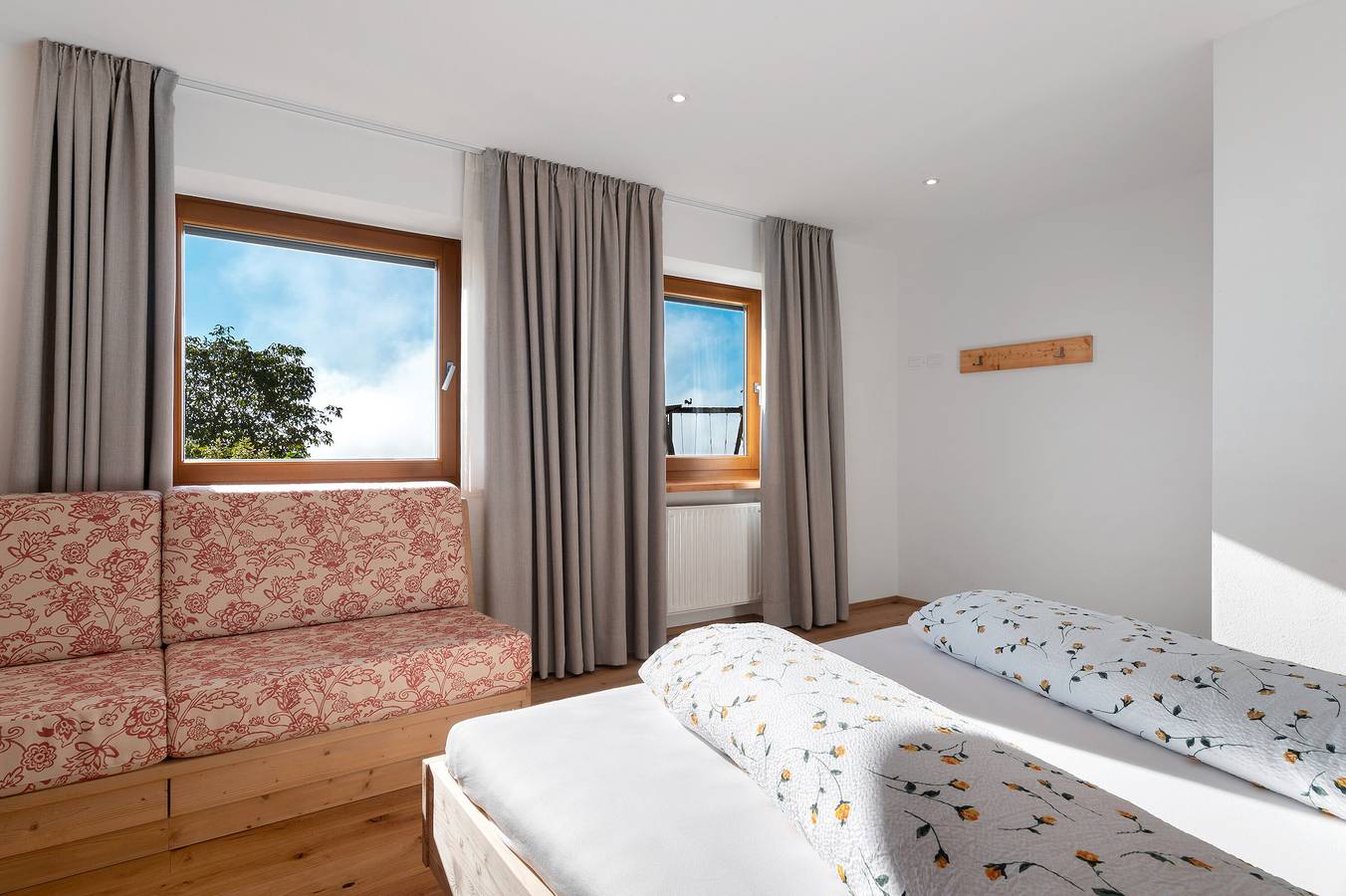 Entire apartment, Apartment 'Bergwiese' with Mountain View, Shared Garden and Wi-Fi in Ritten, Sarntal Alps