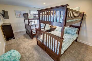 Vacation Home for 24 Guests in Sandbridge, Virginia Beach, Picture 1