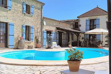 Cottage pour 2 personnes, avec jardin et piscine à Savignac-de-Duras