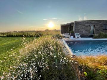 Gîte pour 4 personnes, avec jardin ainsi que piscine et vue à Jurbise