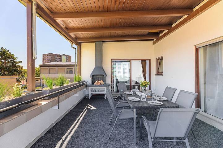 Appartement entier, Vacation rental, 150 square meters, sleeps 8, 4 bedrooms, 2 bathrooms, terrace with grill, 2 parking spaces in Ludwigshafen, Pfälzer Rheinebene
