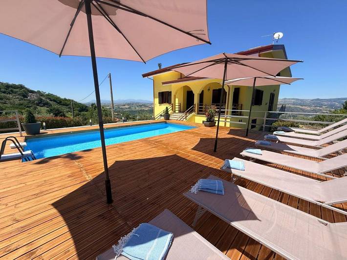 Appartement de vacances pour 3 personnes, avec piscine ainsi que vue et jardin - 1