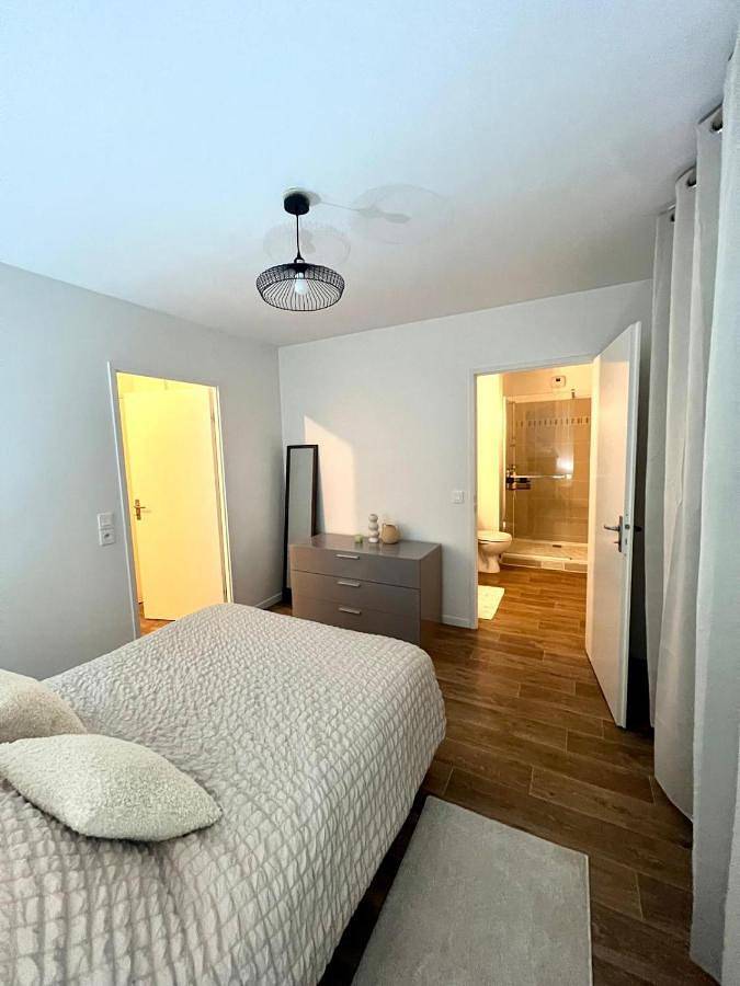 Appartement entier, One-Bedroom Apartment in Meaux, Seine-et-Marne