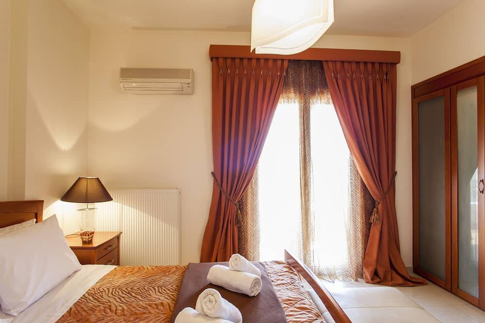 Komfortable und geräumige private Villa mit Pool und ruhiger Umgebung in Iraklio-Heraklion und Umgebung