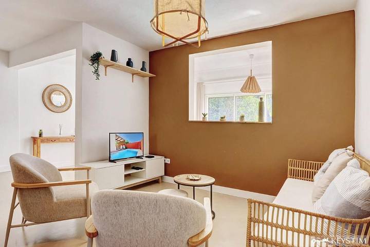 Location de vacances pour 7 personnes, avec piscine et jardin dans Grands-Bois