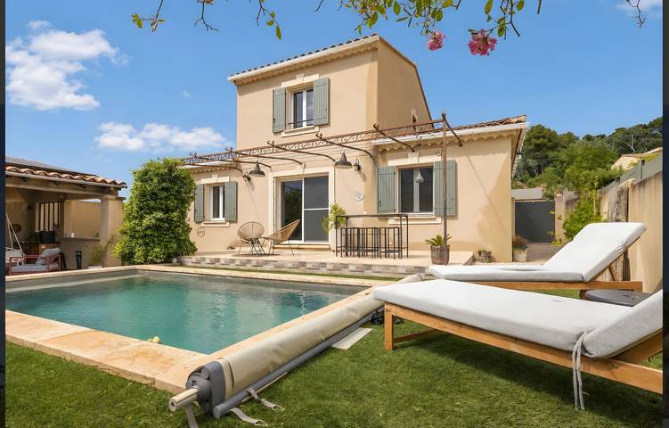 Charmante Villa in St. Rémy de Provence mit Pool in Saint-Rémy-de-Provence, Arles und Umgebung