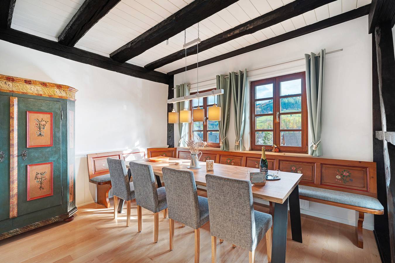 Ganze Wohnung, Ferienwohnung 'Höflehube' mit Bergblick, Balkon und Wi-Fi in Oppenau, Mittlerer Schwarzwald