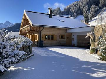 Ferienhaus für 10 Personen, mit Terrasse und Sauna im Zillertal
