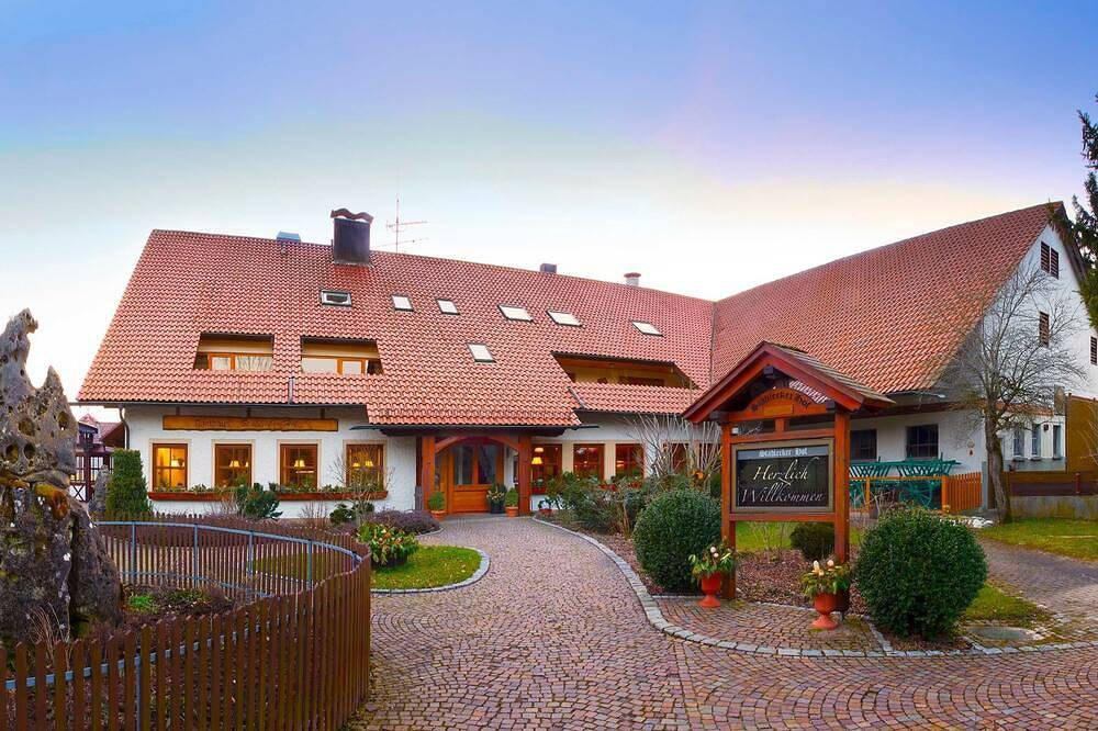 Einzelzimmer - Stahlecker Hof in Lichtenstein, Neckar-Alb