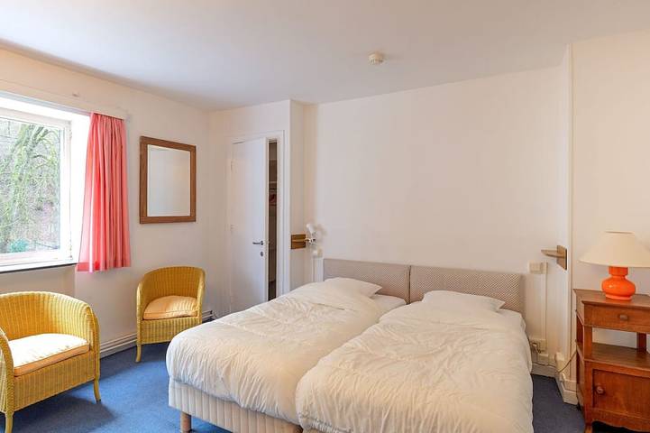 Location de vacances pour 22 personnes, avec jardin et balcon à Fauvillers - 4