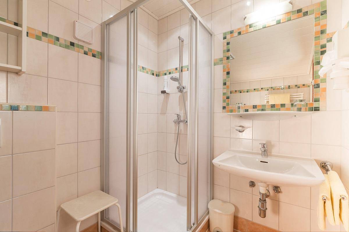 Einzelzimmer mit Dusche, Wc in Dachsteingebirge, Ramsau am Dachstein