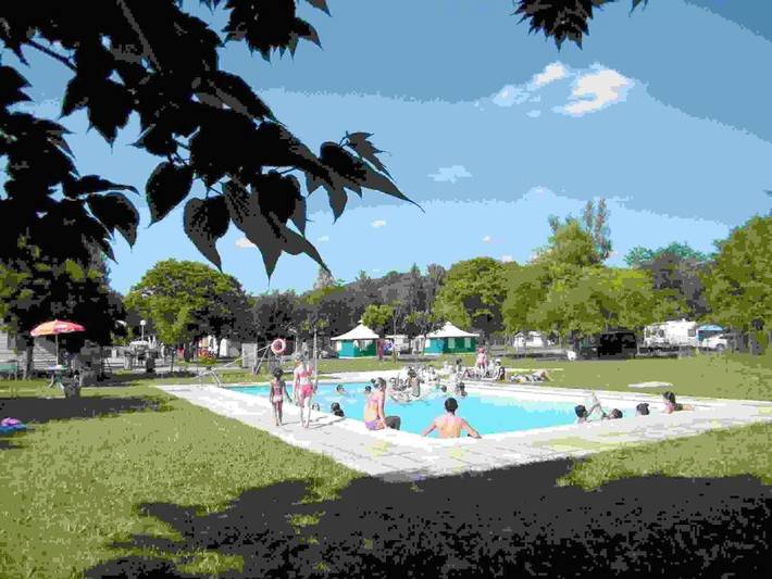 Location de vacances pour 5 personnes, avec vue ainsi que piscine et terrasse à Artigat - 2