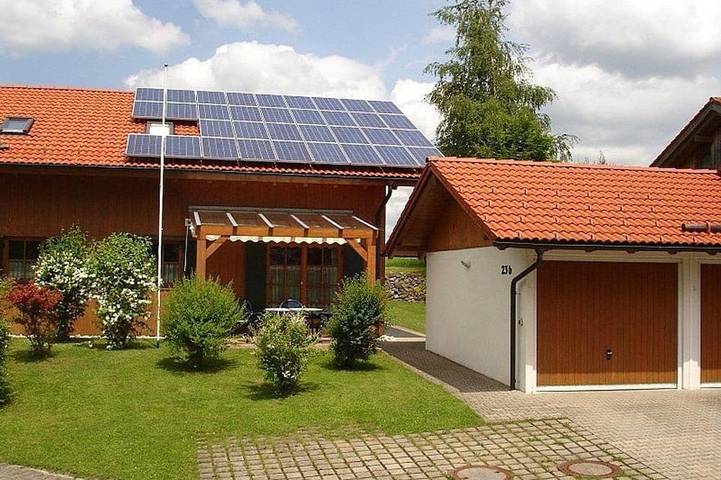 Ferienpark für 6 Personen, mit Pool und Terrasse sowie Garten in Nesselwang