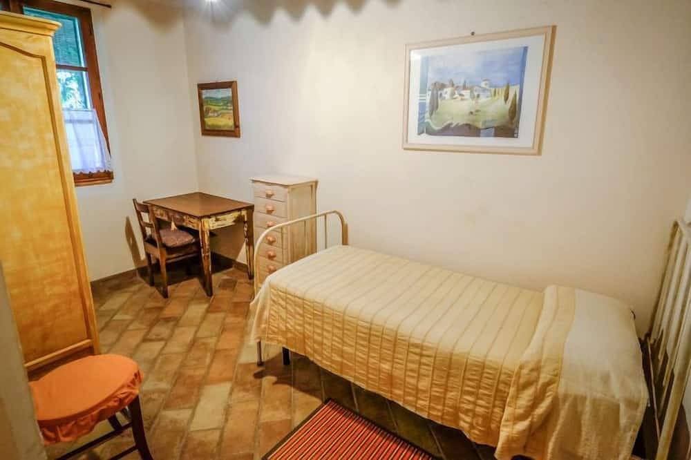 Entire apartment, Podere La Torre by Interhome in Certaldo, Chianti