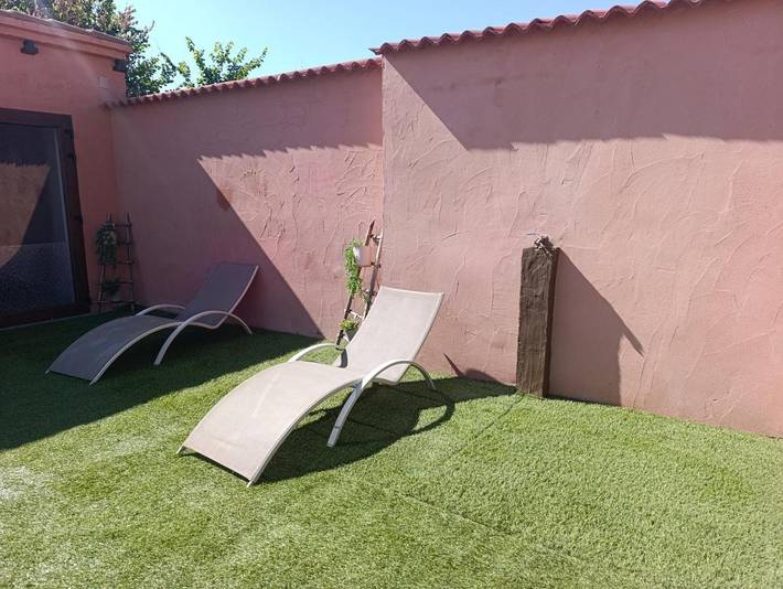 Casa de vacaciones para 7 personas, con piscina además de jardín y vistas, Familias con niños en Provincia de Teruel - 2