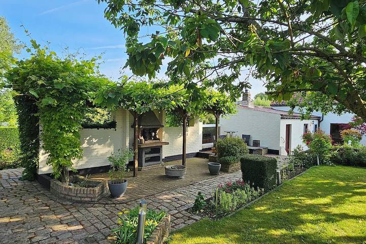 Gîte pour 4 personnes, avec Terrasse et Jardin à Tielt