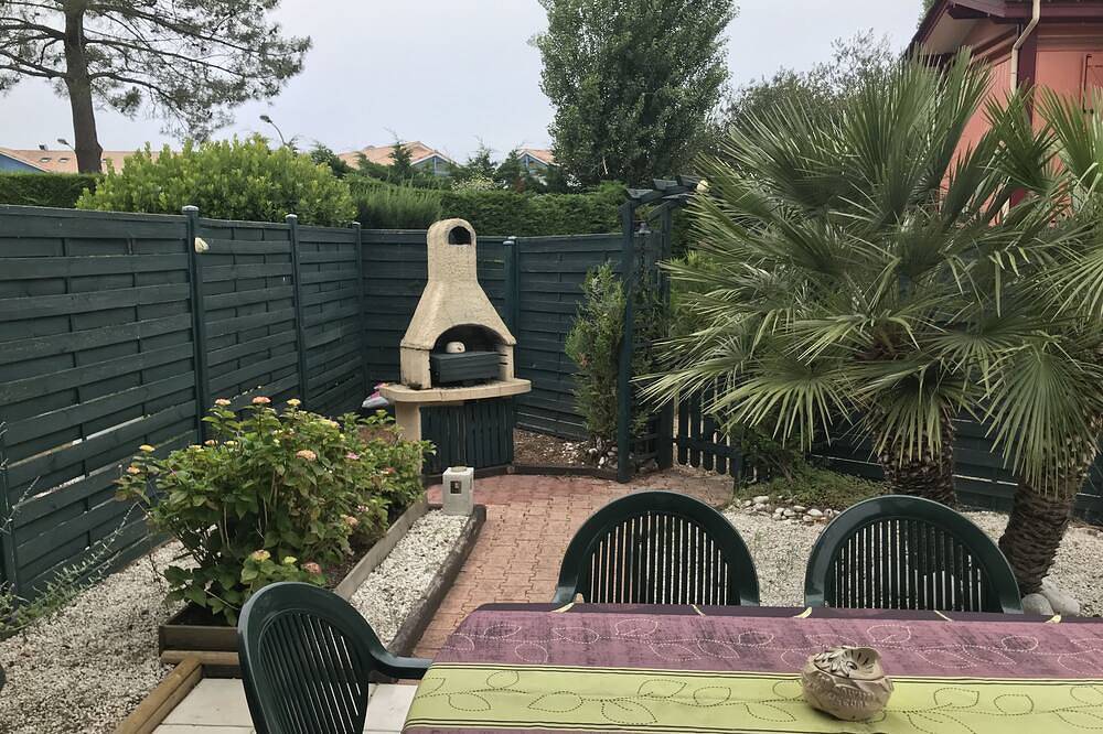 A 2 Minutes à Pied du Port - Maison de Vacances Idéale Pour les Famille in Hourtin, Parque natural regional del Médoc