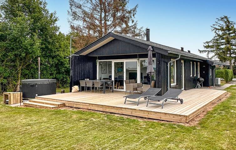 Ferienhaus für 4 Personen, mit Terrasse und Garten - 1