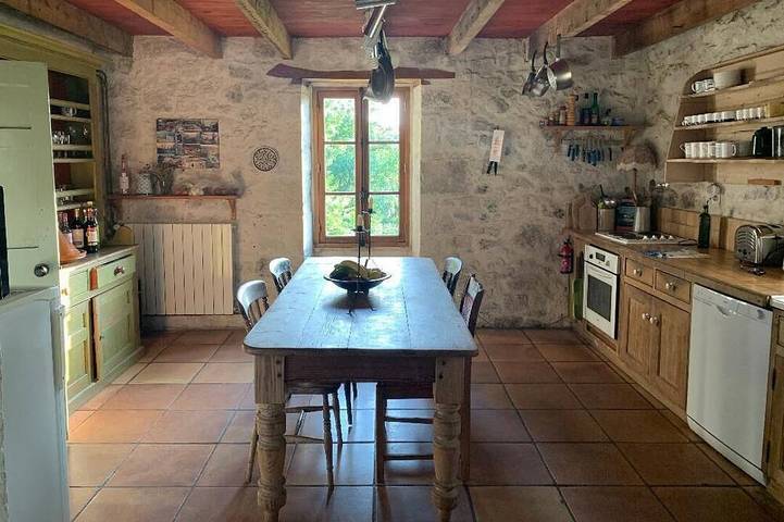 Gîte pour 12 personnes, avec jardin à Fauroux - 2