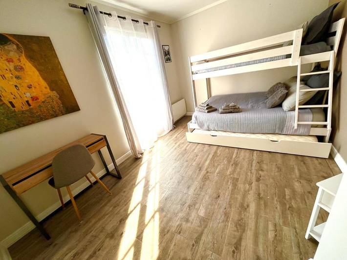 Villa pour 8 personnes, avec piscine ainsi que jardin et bassin pour enfant à Villeneuve-Loubet - 2