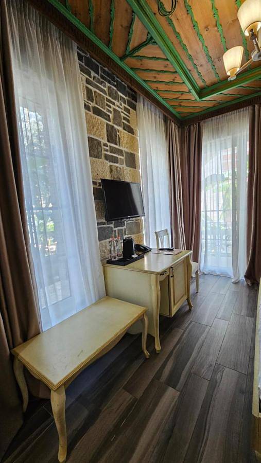 Hotel Sarajet e Pashait 2 in Dhërmi, Himarë