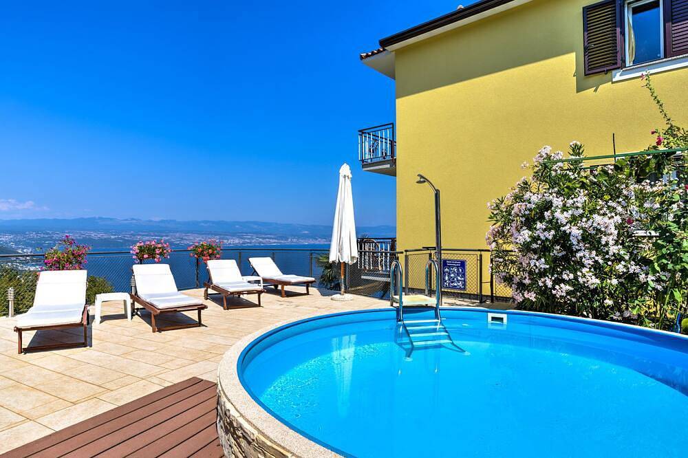 Cijeli apartman, Apartment Laurus in Tulisevica (Lovran), Lovran