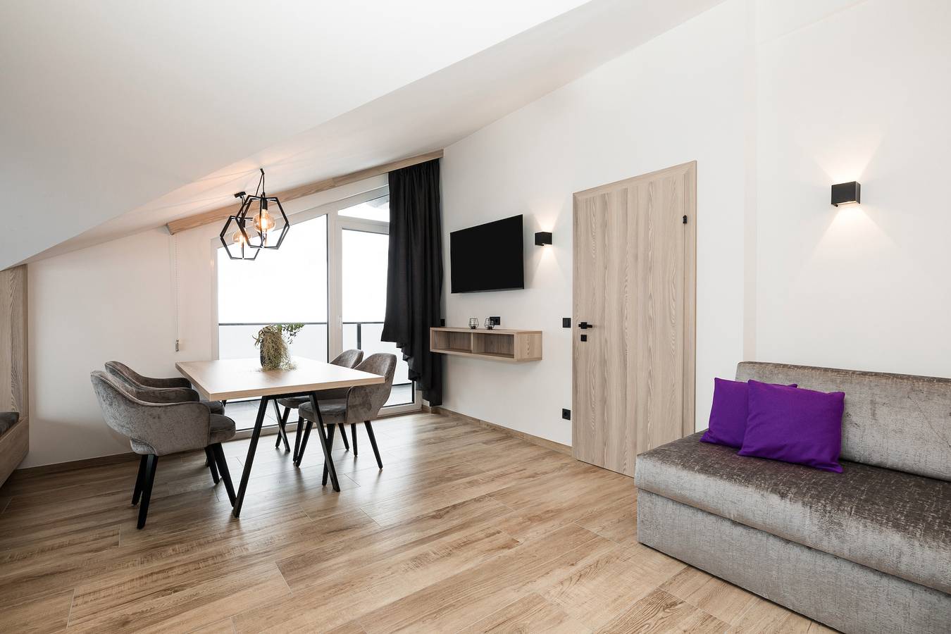 Ganze Wohnung, Ferienwohnung "Grauzone Grossarl App. Nr. 6 View" mit Bergblick, privater Terrasse und Wi-Fi in Großarl, Ski Amadé
