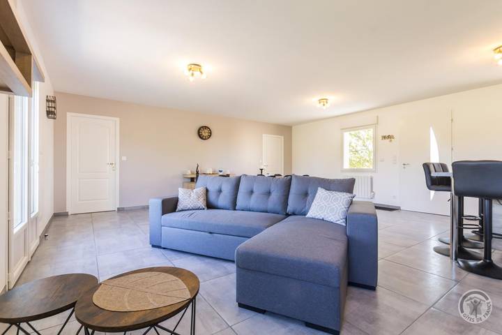 Gîte pour 6 personnes, avec jardin à Vesly - 3