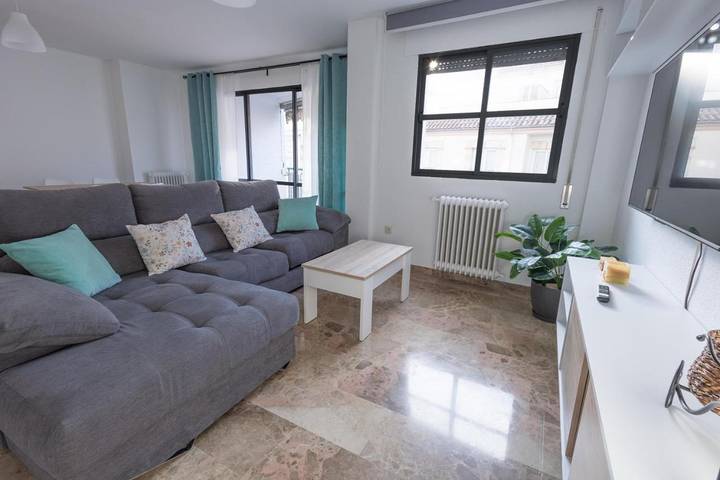 Apartamento de vacaciones para 6 personas, con vistas y terraza - 1