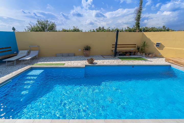 Appartement entier, Appartement 'Cascina Di Barone - Vista Mare' avec vue sur la mer, Wi-Fi et climatisation in Lido di Noto, Région de Noto