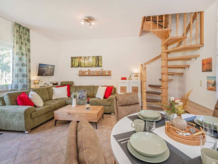 Ferienwohnung für 4 Personen, mit Terrasse und Garten sowie Sauna in Garz