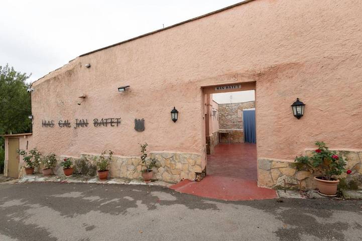 Casa rural para 21 personas, con terraza además de jardín y piscina en Conca de Barberà - 3