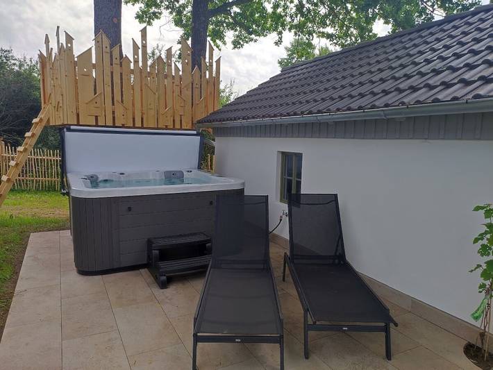 Ferienhaus für 8 Personen, mit Garten und Whirlpool sowie Terrasse in der Fränkische Schweiz - 3