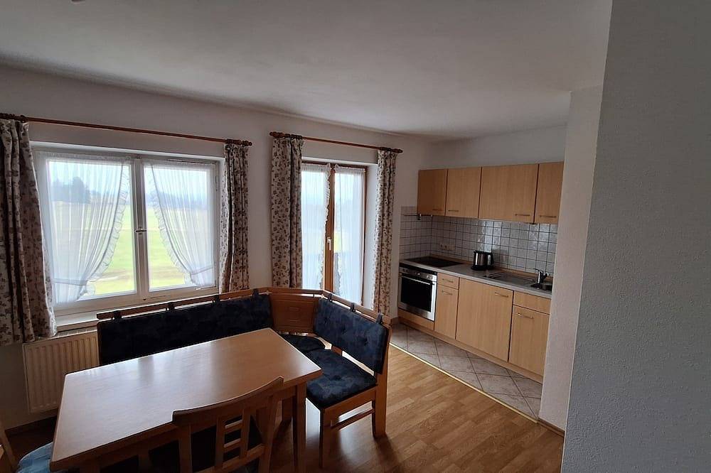 Ganze Wohnung, Ferienwohnung 2 für 2-3 Personen, 45 qm, mit Balkon in Bernau am Chiemsee, Chiemsee