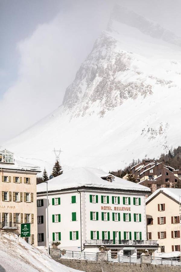 Hotel für 4 Personen, mit Terrasse in Mesocco