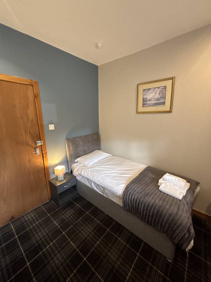 Ganze Ferienwohnung, Ferienwohnung für 1 Person mit Garten in Kingussie, Highlands
